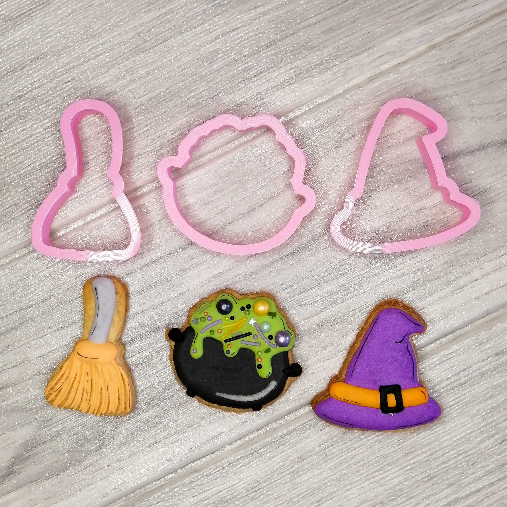 Mini Halloween Cutters - Witches Brew