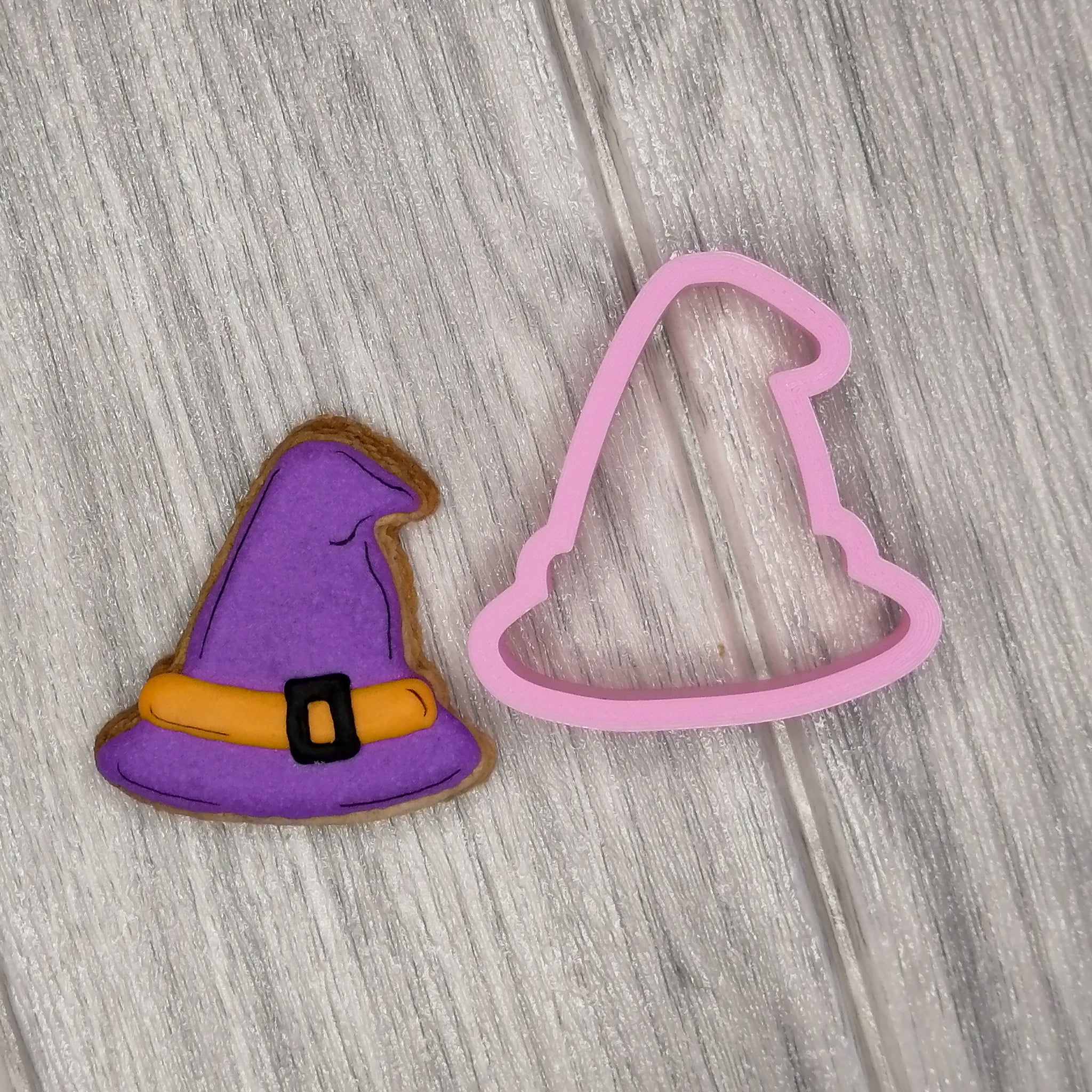 Witches Hat Cutter