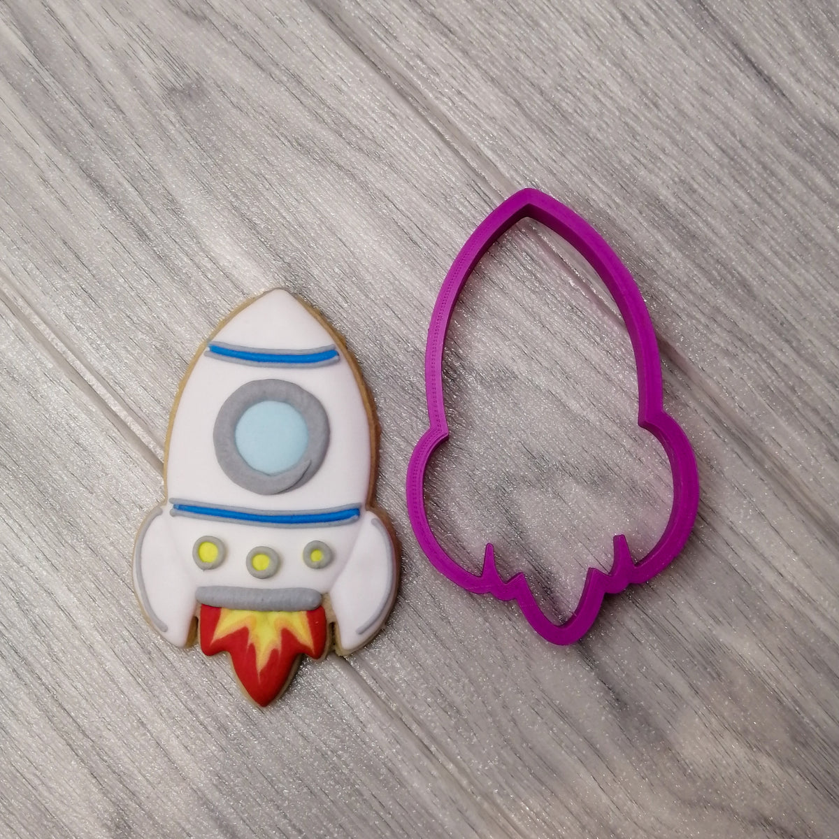 Space Rocket Cutter – Iced